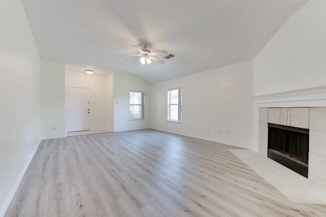 Photo - 5918 Laramie River Ct