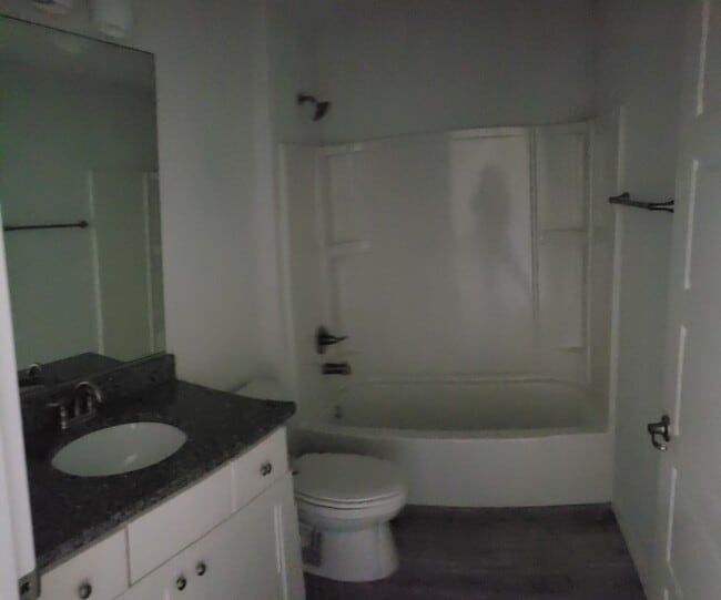 Photo - 49 Hemlock Radial