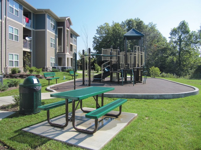 Photo - Towne Commons Apartments