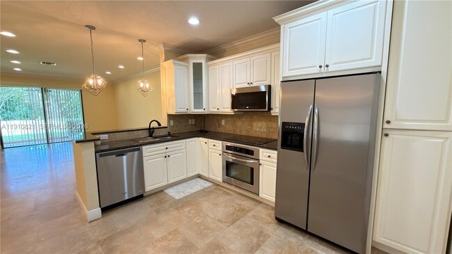 Photo - 3887 Tree Top Dr