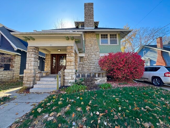 Building Photo - 811 E 39th St Unit 2