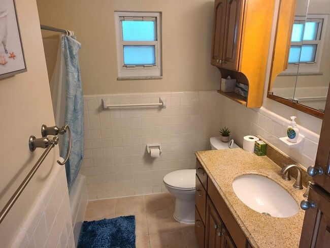 Photo - 1735 Bahama Dr