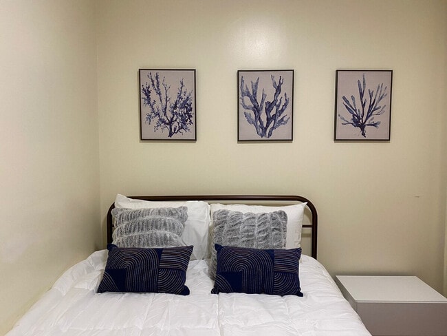 Photo - 1156 42nd St Unit ID1296532P