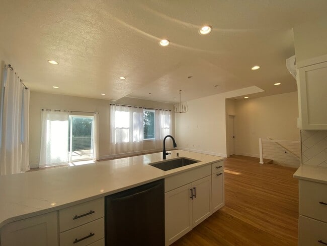 Photo - Mead School District-Upper unit Duplex 3 beds,2 bath Available June 10th Unit 1