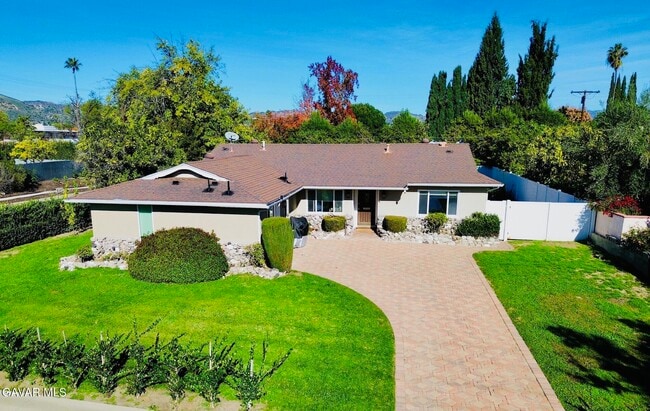 Building Photo - 23813 Calvert St