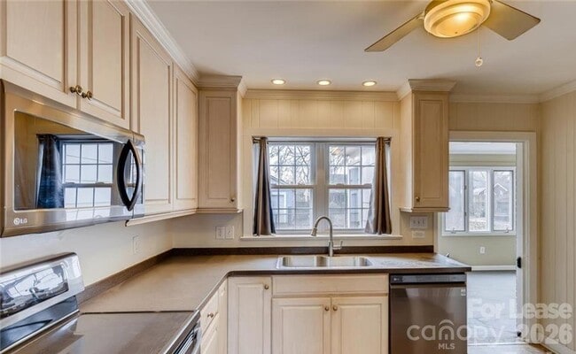 Photo - 418 Coolidge Ave