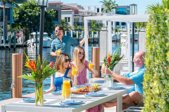 Photo - 2740 NE 15th St