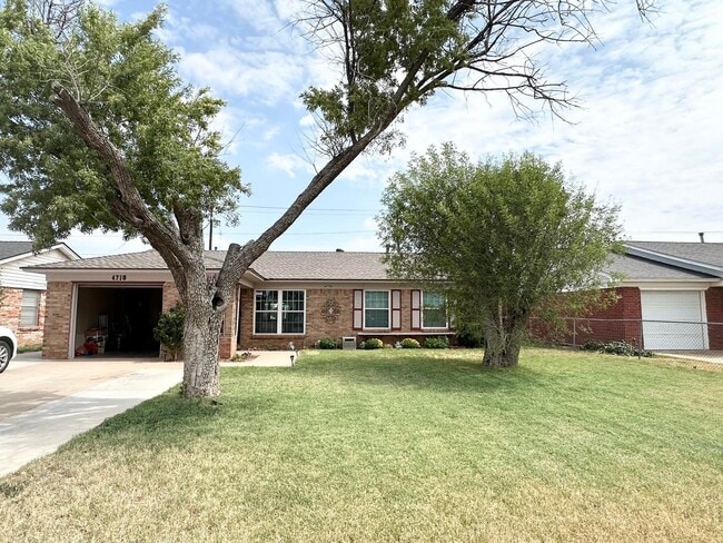 Building Photo - 3 Bed 1.5 Bath Ready to Rent!