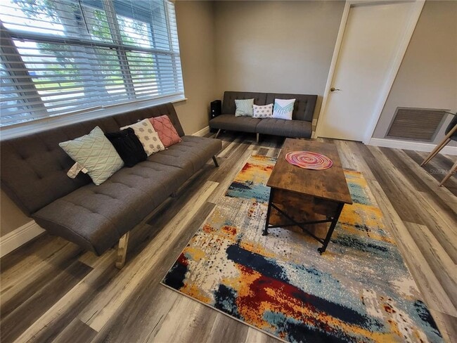 Photo - 5624 Lime Way