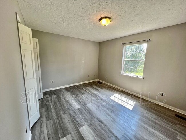 Photo - 210 Chota Vw