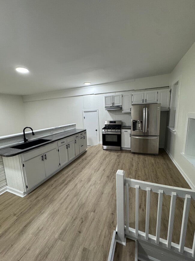 Building Photo - 2507 Cleveland Ave Unit F Rental