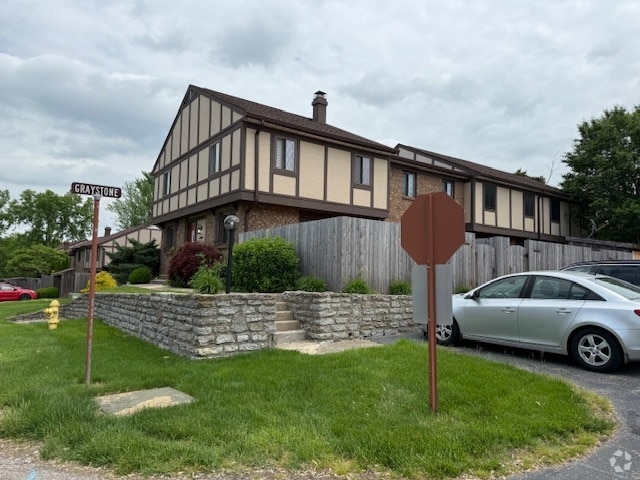 Building Photo - 7468 Graystone Ct Rental