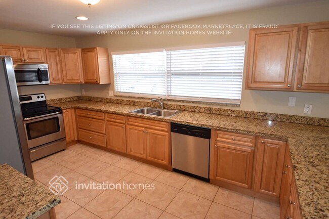 Photo - 250 SW 12th Ave