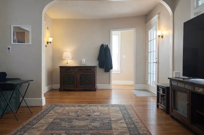 Photo - 223 Hudson St