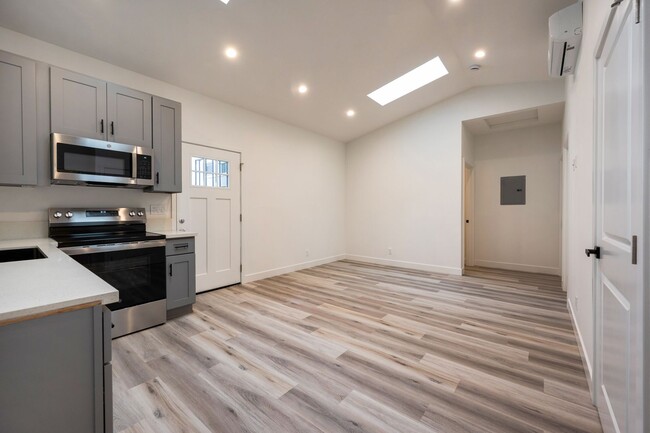 Photo - 994 Valencia St Apartment Unit 101