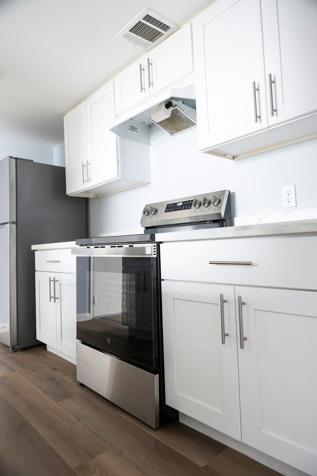 Photo - 12202 Ormandy St