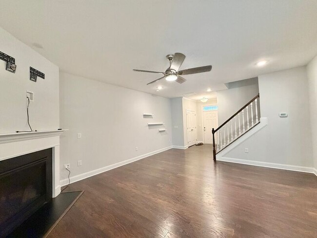 Photo - 414 Shale Creek Dr