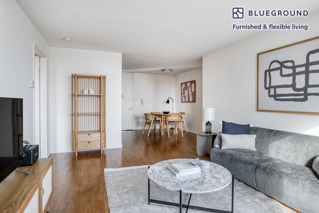 Building Photo - 175 E 96th St Rental
