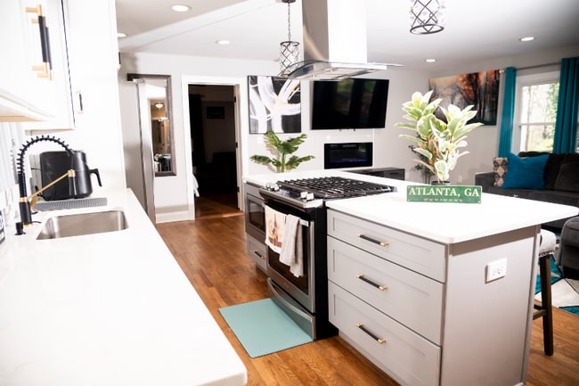 Photo - 1771 Dodson Dr SW