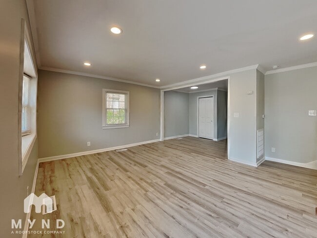 Photo - 1013 Da Vinci St