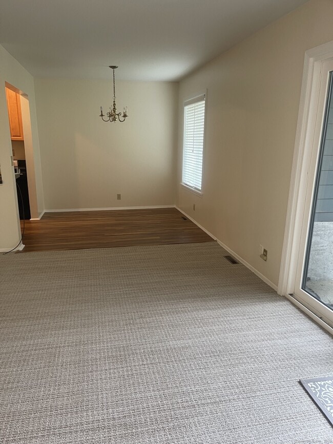 Photo - 69 Lawson Ln Unit 69