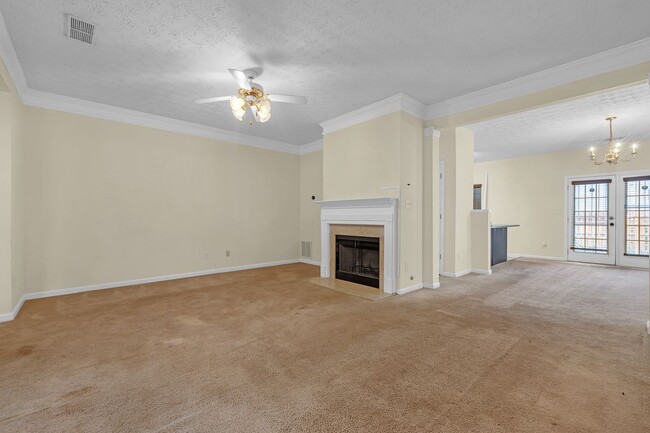 Photo - 5475 Hampton Ct