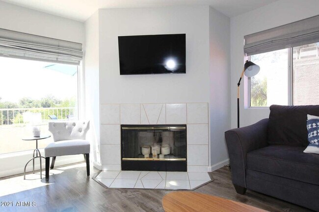 Photo - 10080 E Mountainview Lake Dr Unidad 330