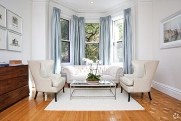 Building Photo - 121 Marlborough St Unit 1 Rental