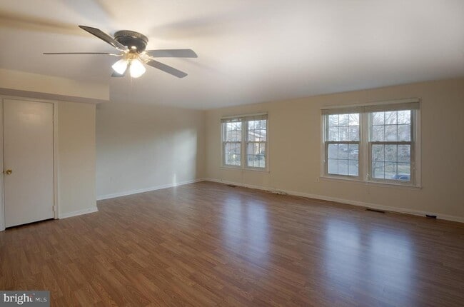 Photo - 8132 Sleepy View Ln