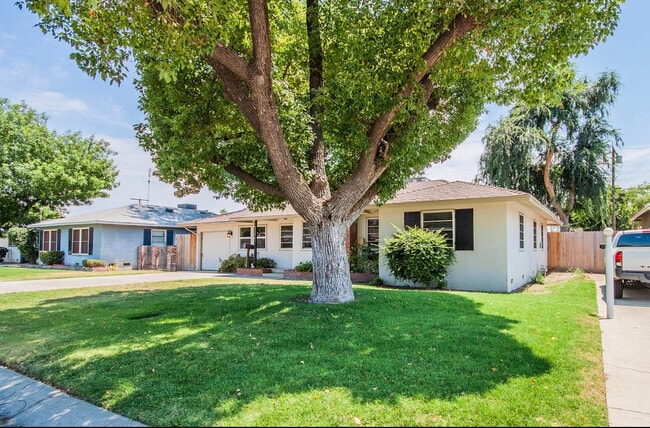 Photo - 2417 W College Ct