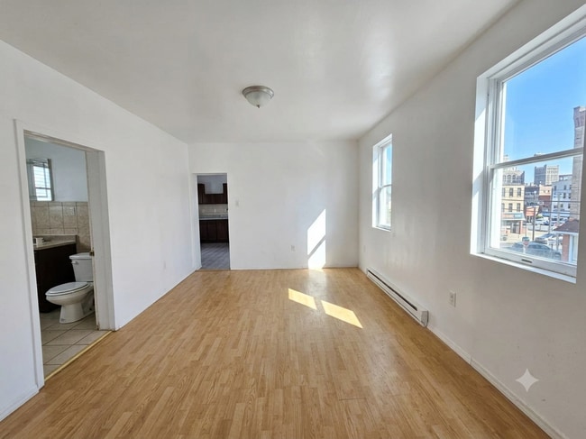 Photo - 39 Elm St