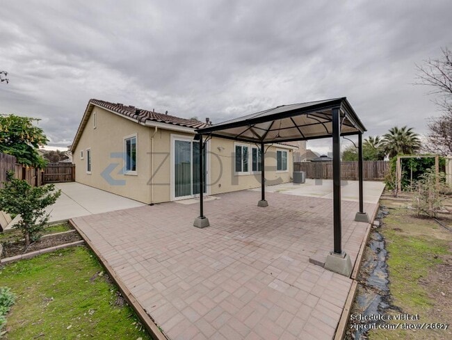 Photo - 1584 Manzanita Way
