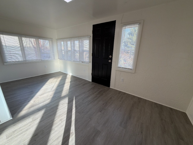 Photo - 2731 7th Ave