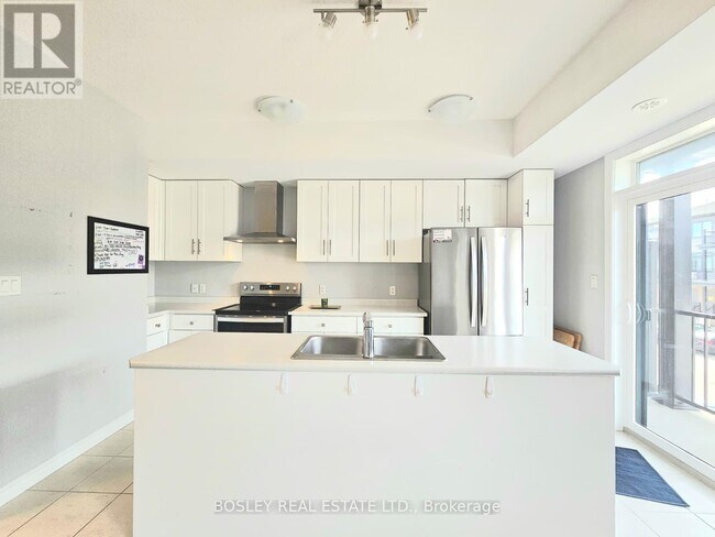 Photo - 76 Lomond Ln