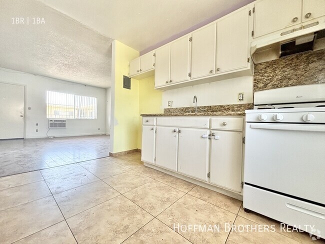 Building Photo - 7357 Sepulveda Blvd Van Nuys, CA 91405 Unit 27 Rental