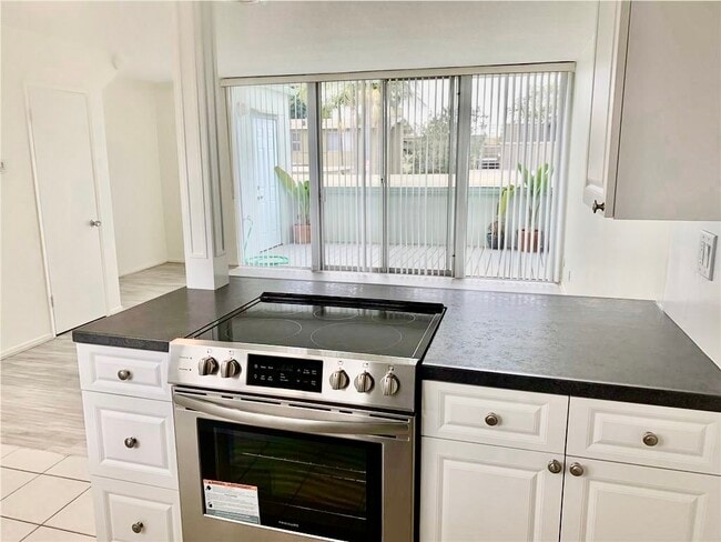 Photo - 462 Seaward Rd