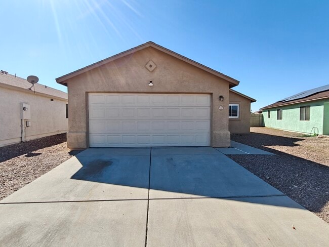 Building Photo - 6006 S Mogollon Dr