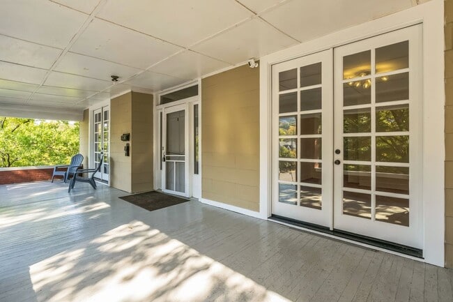 Photo - 1500 14th Ave S