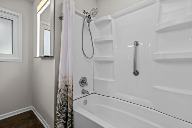 Photo - 1655 Fenmore Dr