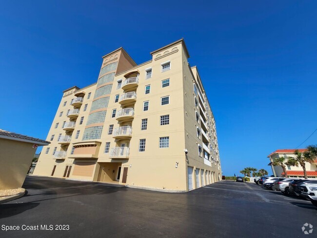 Building Photo - 2875 N Hwy A1A Unit 201 Rental