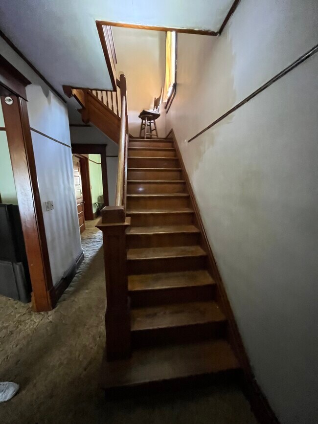 Photo - 909 W Hurlburt St