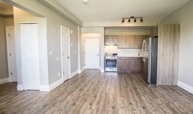 Photo - 106 N Grove St Unit 209