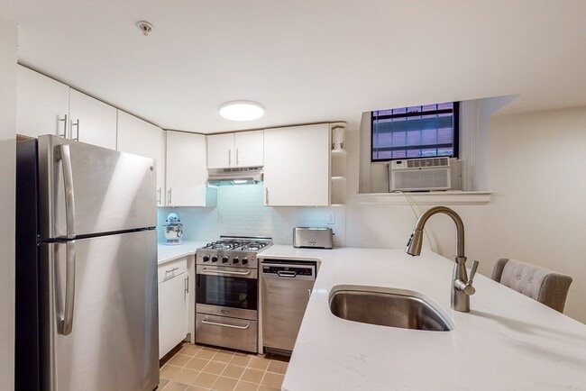 Photo - 31 Massachusetts Ave Unidad B1 Rental
