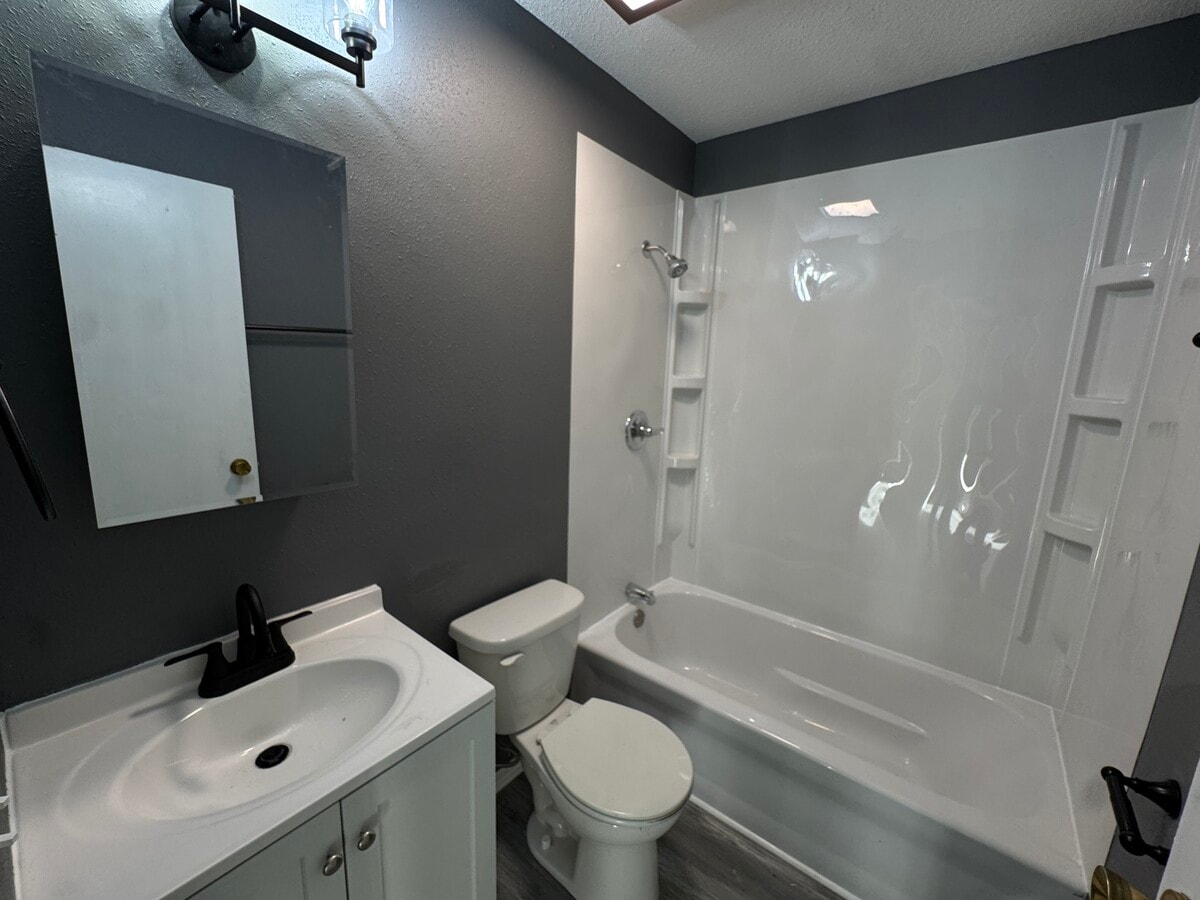 Photo - 2930 N Lincoln Ave