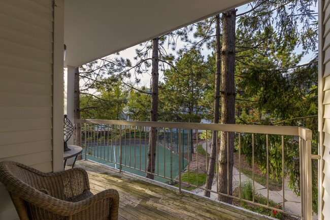 Building Photo - Village Club of Farmington Hills Rental