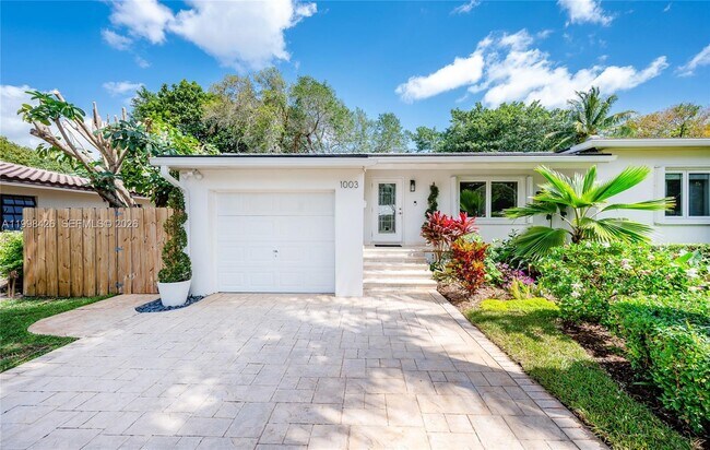 Photo - 1003 NE 118th St