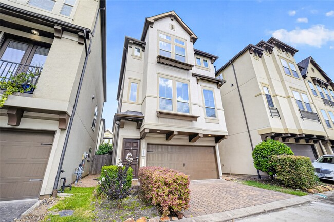 Photo - 2707 Shadybrook Meadow Dr