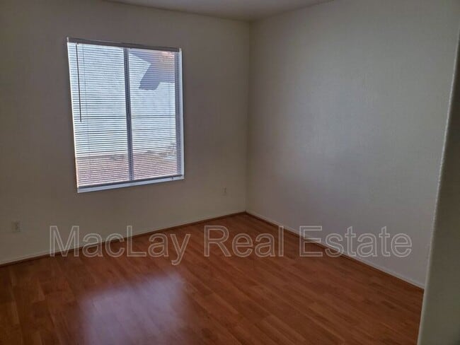 Photo - 510 W Sereno Dr