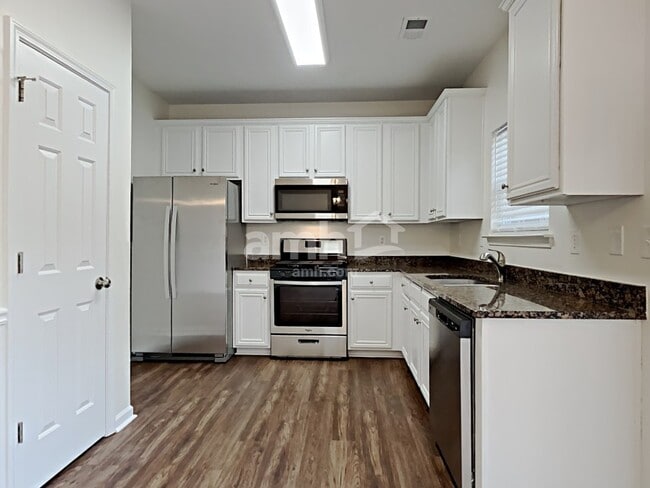 Photo - 4150 Arch Pass