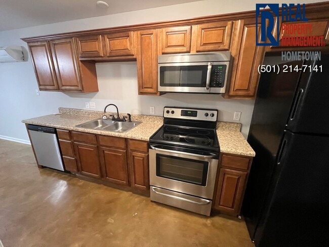 Photo - 226 E Maple St